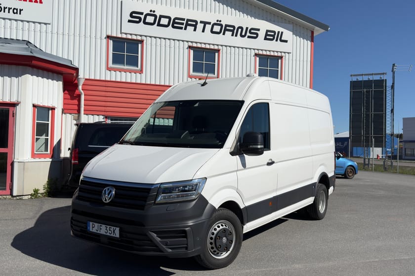 Bild 1 av Volkswagen Crafter 50 2.0 TDI RWD VERKSTADSINREDD KAMERA DRAG MOMSBIL