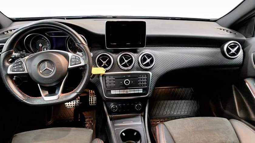 Bild 4 av Mercedes-Benz A 180 7G-DCT AMG Line Euro 6