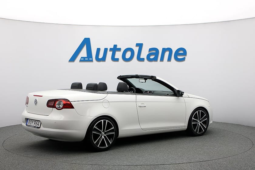 Bild 4 av Volkswagen Eos 1.4 TSI Cab White Night Låga mil