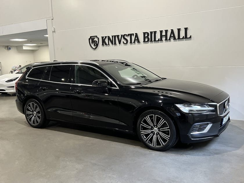 Bild 3 av Volvo V60 Recharge T6 AWD Inscription Exp H/K Värmare Drag 340hk