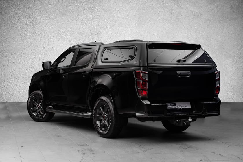 Bilde 2 av Isuzu D-Max Space Cab Black Edition Trooper