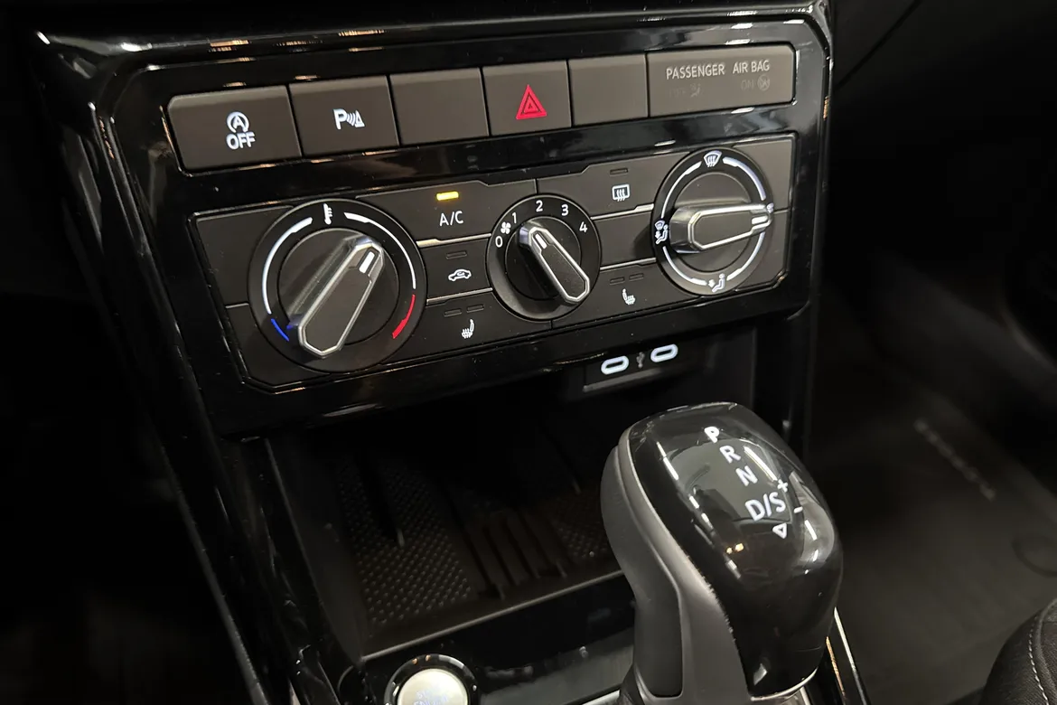 picture of a car
