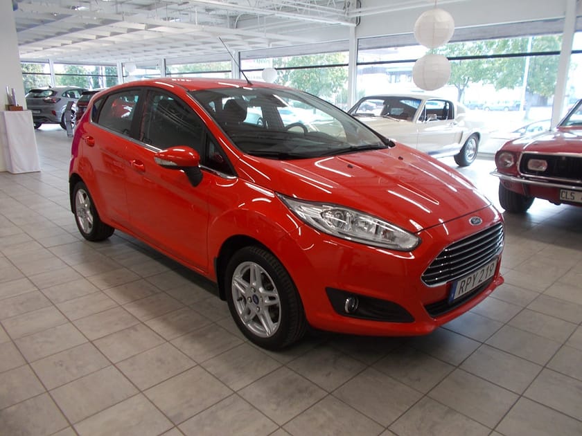 Bild 2 av Ford Fiesta Titanium 1.0 80hk Kamremsbytt/LågSkatt/S&Vhjul