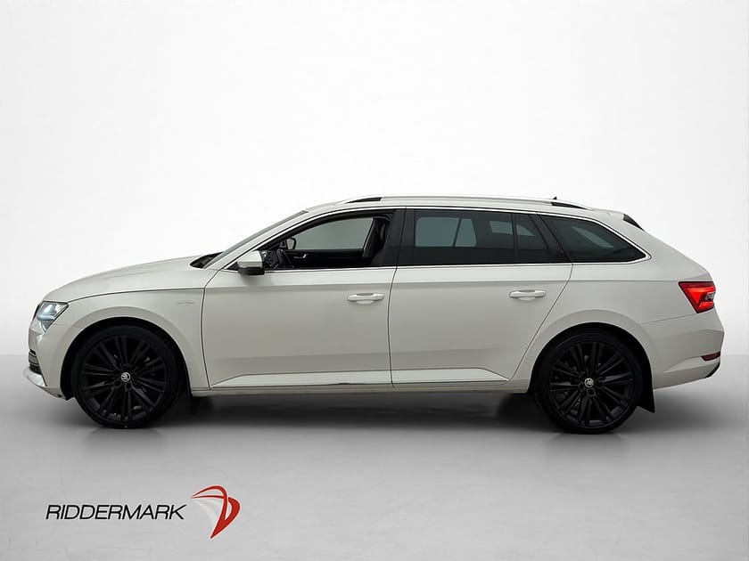 Bild 5 av Škoda Superb iV Kombi Skoda Plugin L&K Cockpit Canton Värm 360° Drag