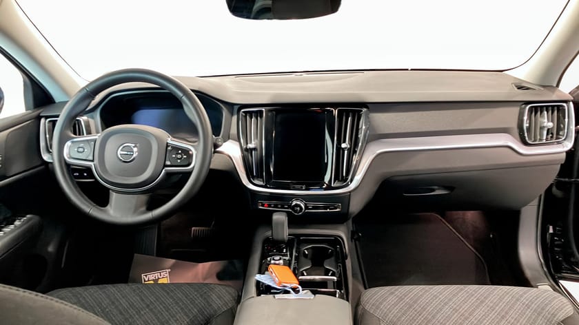 Bild 4 av Volvo V60 Recharge T6 AWD Geartronic, 399hk