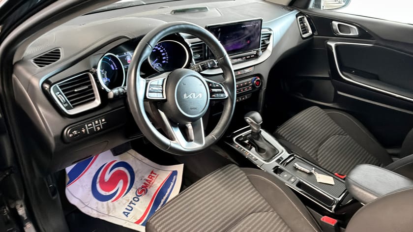 Bild 3 av Kia Ceed Sportswagon Plug-in Hybrid ACTION 141 Hk Backkamera