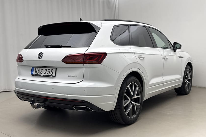 Bild 3 av Volkswagen Touareg R eHybrid V6 TSI e-Hybrid 4Motion (462hk) Helläder