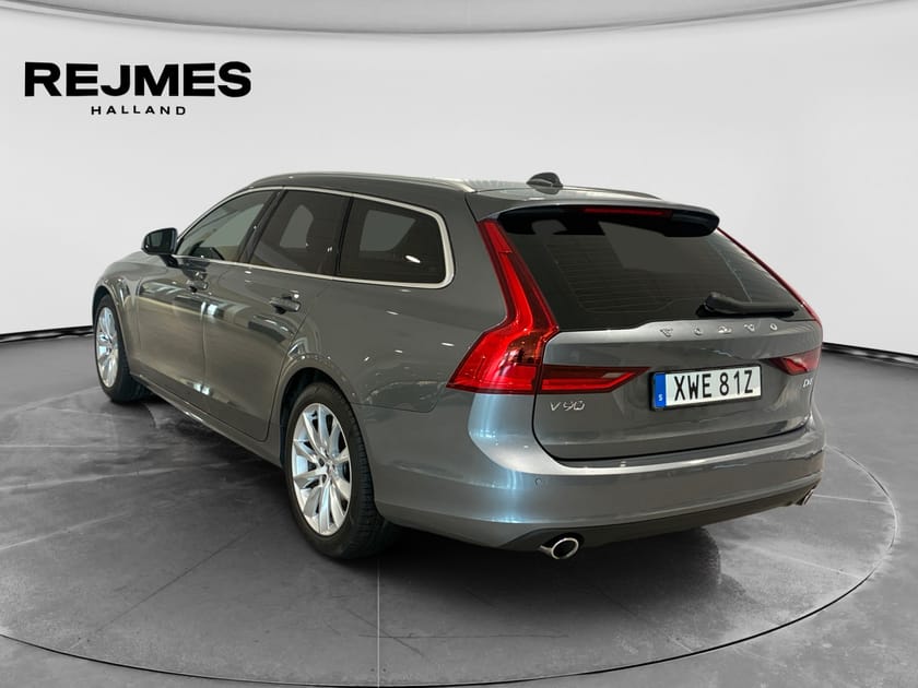 Bild 2 av Volvo V90 D4 Momentum Advanced SE II