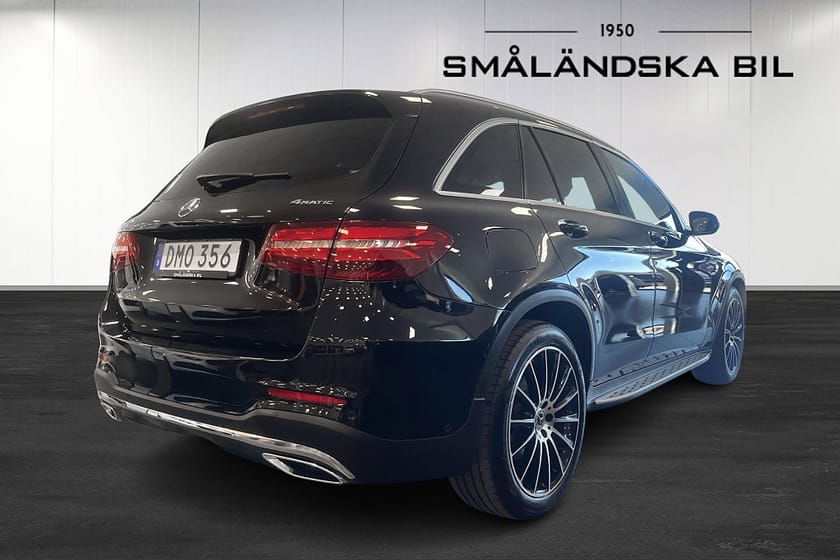 Bild 4 av Mercedes-Benz GLC 220 d 4MATIC 9G-Tronic AMG Line Panorama Burmester Drag