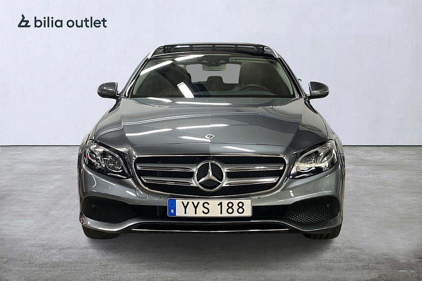 Bild 2 av Mercedes-Benz E 400 T 4MATIC 4M Avantgarde 333hk Panorama HuD Burmester 360°