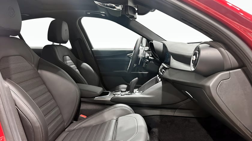 Bild 3 av Alfa Romeo Giulia veloce plus 2 0 280hk turbo at8 awd