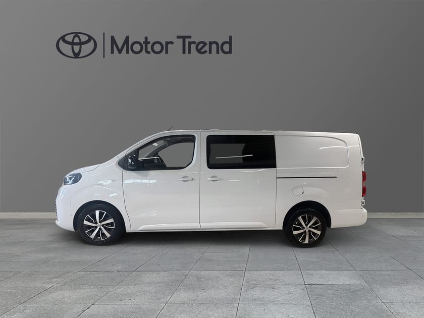 Bild 3 av Toyota Proace Crew Van L2 LONG DUBBELHYTT 2,0D 145 HK AUTO PROFESSION