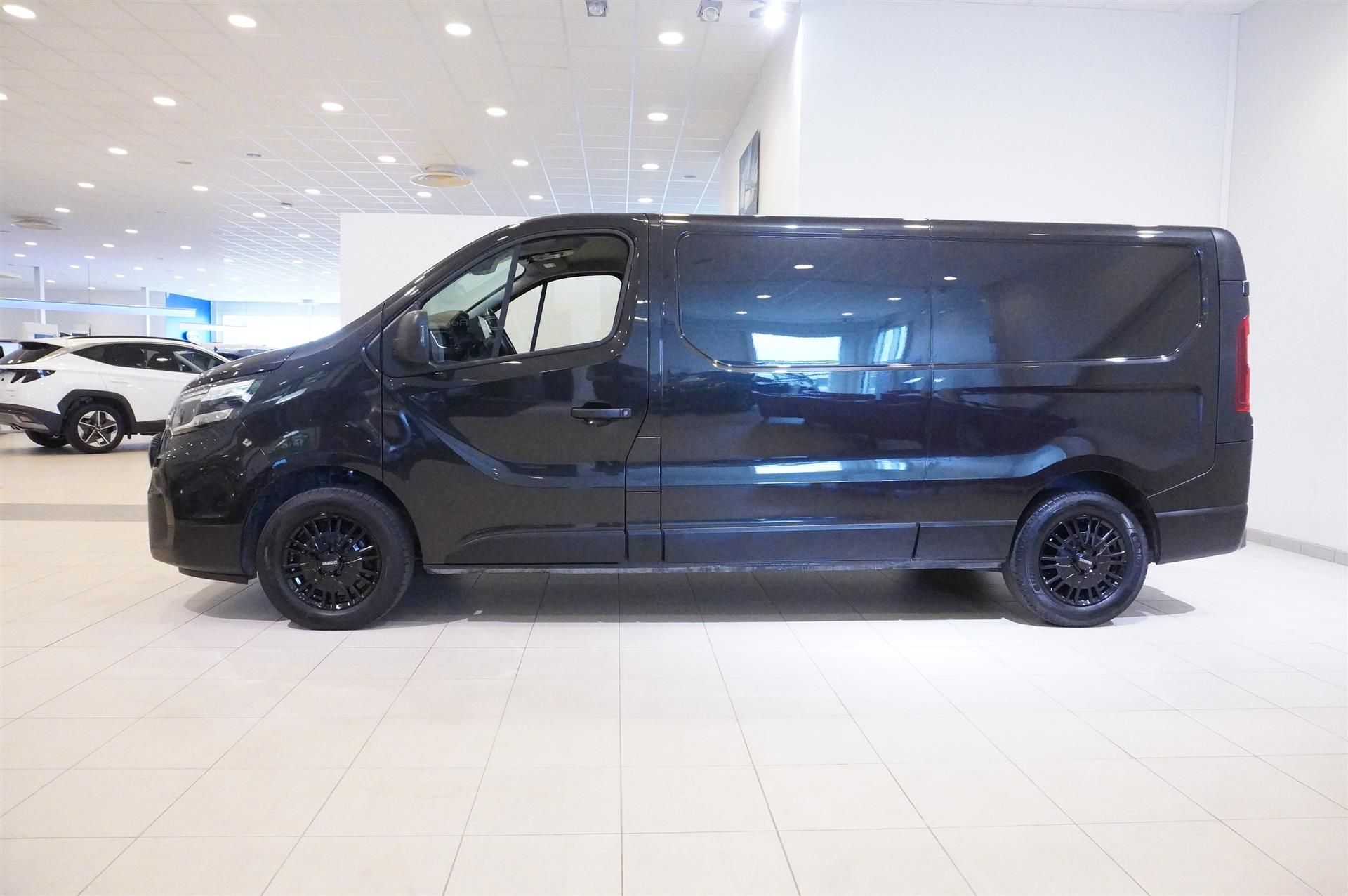 Nissan Primastar dCi 150 N-CONNECTA 2023, bild 4/10