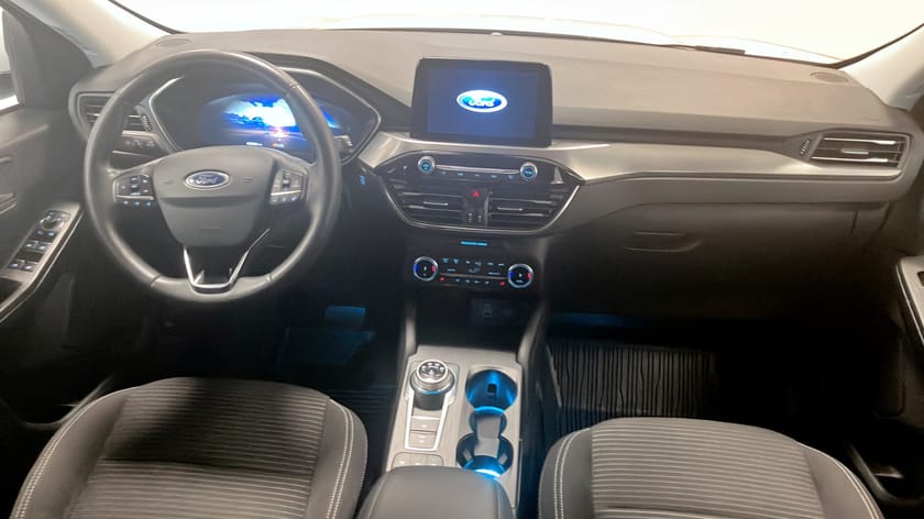 Bild 4 av Ford Kuga Plug-In Hybrid TITANIUM 2.5 FWD 225HK CVT