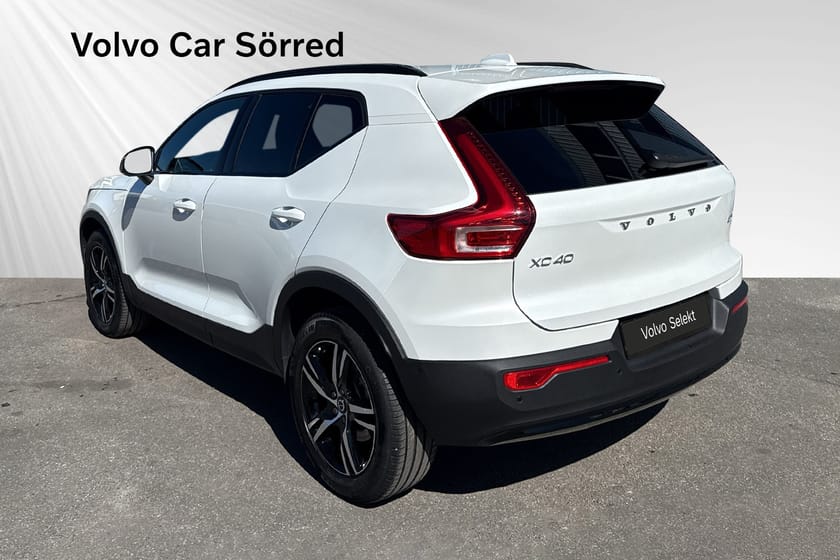 Bild 4 av Volvo XC40 B3 FWD Bensin Plus Dark, 360 Kamera