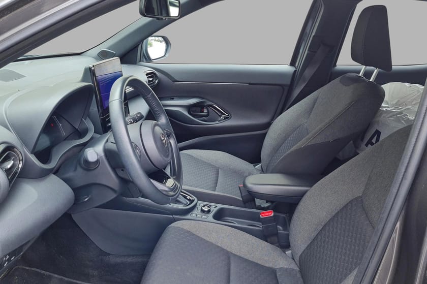 Bilde 4 av Toyota Yaris Cross Hybrid 115 AWD-i Active - LED - Adaptiv cruise - Ryggekam.