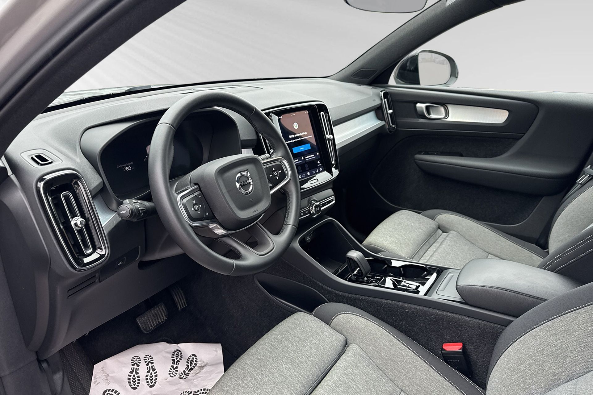 Volvo XC40 B3 FWD Bensin Plus Dark 2025, bild 7/10