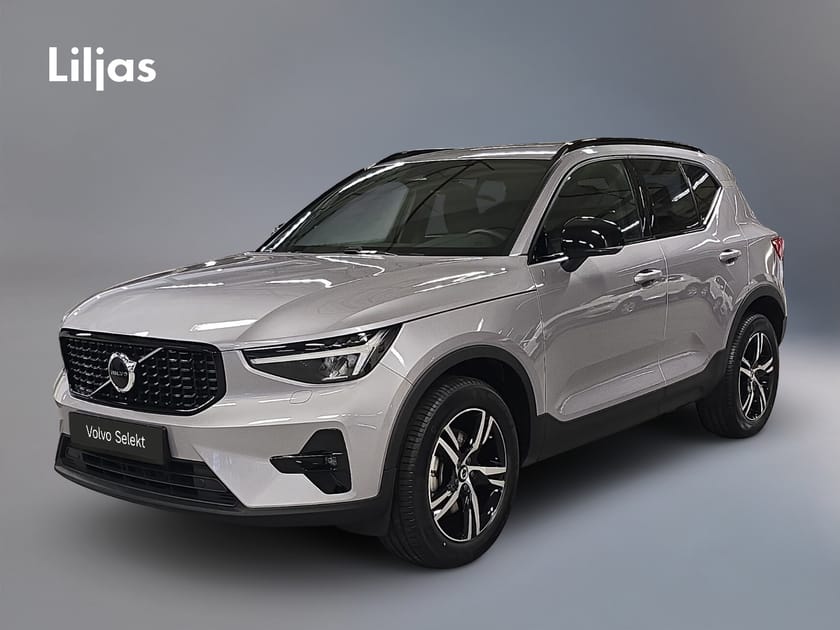 Bild 1 av Volvo XC40 B4 FWD Bensin Plus Dark//Dragkrok//