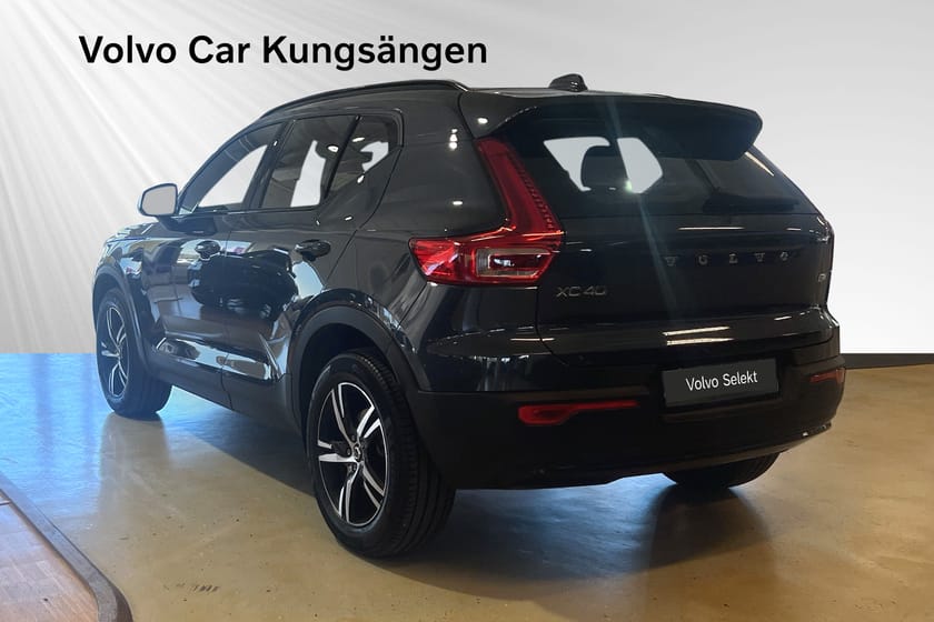 Bild 4 av Volvo XC40 B4 FWD Bensin Plus Dark