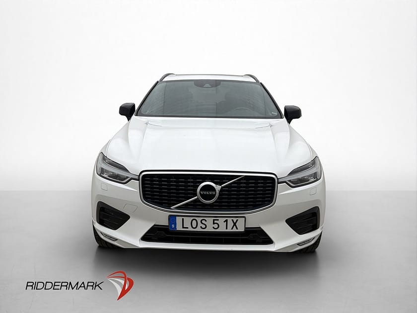 Bild 2 av Volvo XC60 B5 AWD R-Design Panorama Drag Kamera Läder Värm