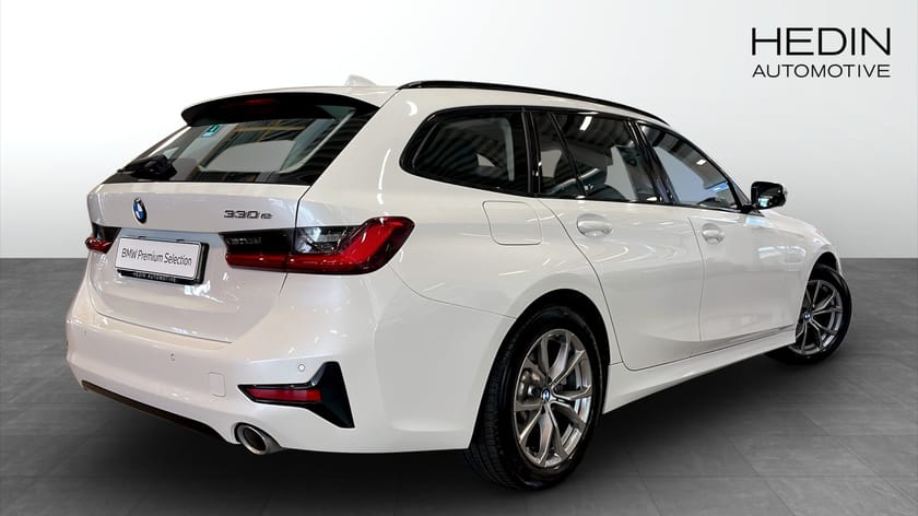 Bild 2 av BMW 330e Touring Drag Adaptiv farthållare PDC