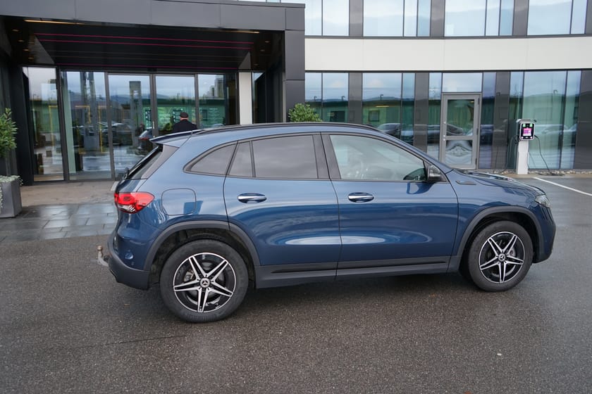 Bilde 5 av Mercedes-Benz EQA 300 4MATIC