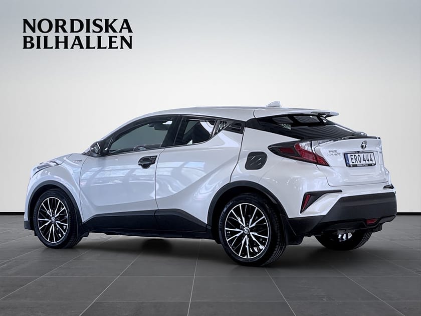 Bild 5 av Toyota C-HR Hybrid CVT X-Edition Nybesiktad JBL Backkamera Värmare