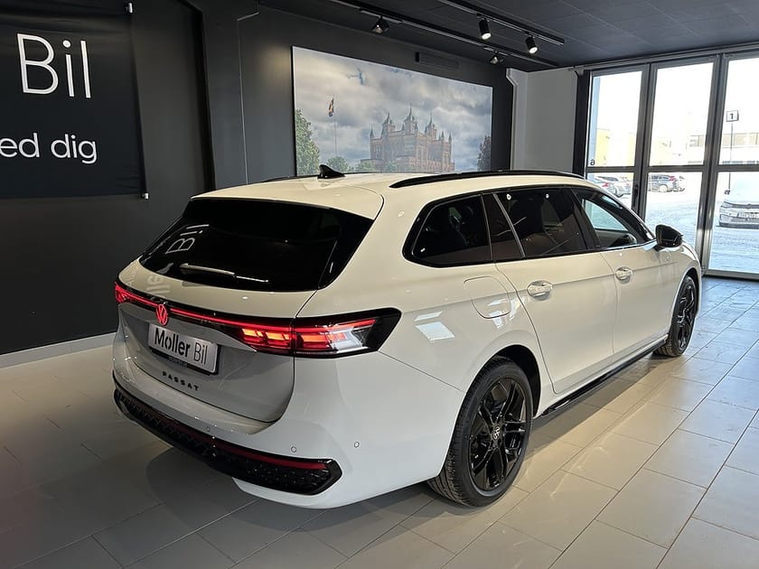 Bild 5 av Volkswagen Passat Variant eHybrid 272 DSG6 R-LINE