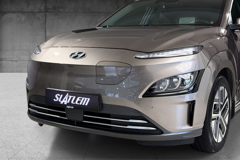 Bilde 2 av Hyundai Kona Electric 64 kWh PREMIUM/LONG RANGE/HUD/NAVI/KROK/ACC/SOLTAK
