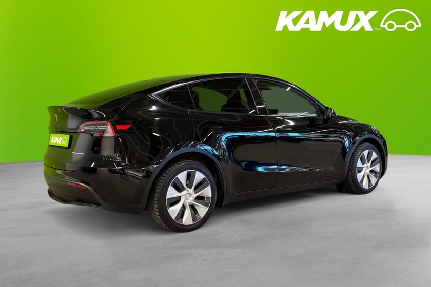Bild 4 av Tesla Model Y Long Range AWD 514hk Värmare Kamera Pano Läder