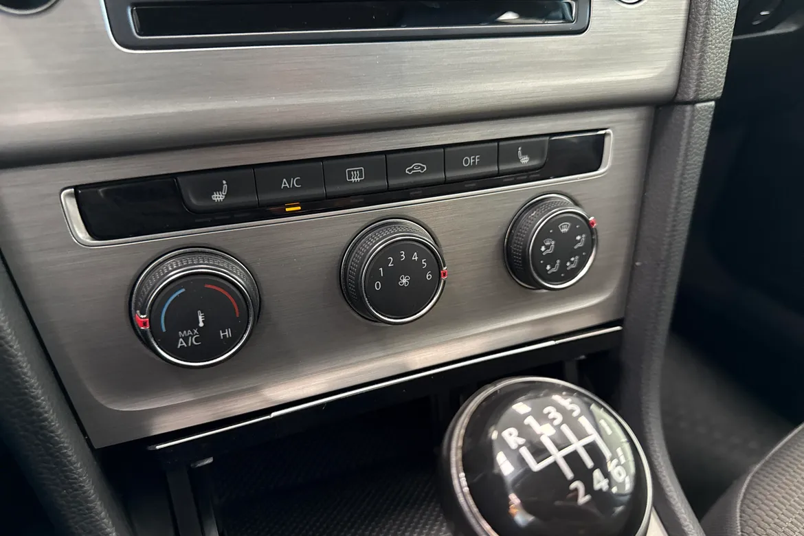 picture of a car