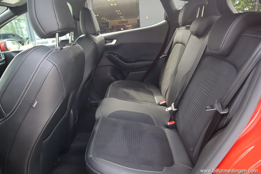 Bild 5 av Ford Fiesta ST 1.5T EcoBoost FWD 200hk B&O ljud Recaro stolar