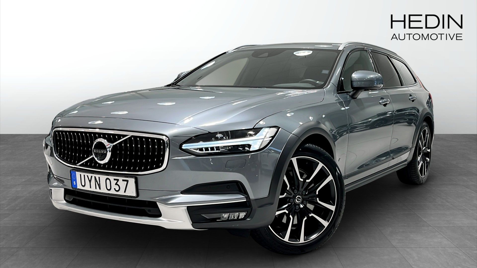 Volvo V90 Cross Country