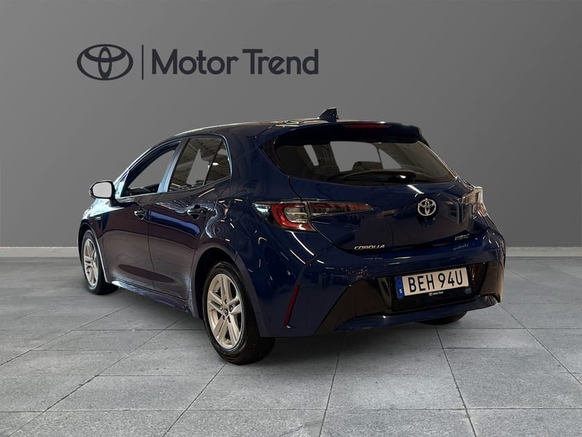 Bild 2 av Toyota Corolla Hybrid 1,8 H/B Active Drag M-värmare P-sensorer Vhjul