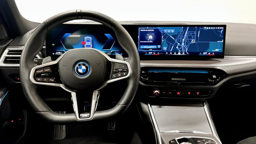 Bild 4 av BMW 330e xDrive Touring M Sport Drag Hi-FiTonade