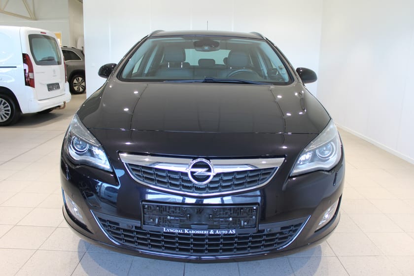 Bilde 2 av Opel Astra Sports Tourer 1,4 Turbo Enjoy OPC line