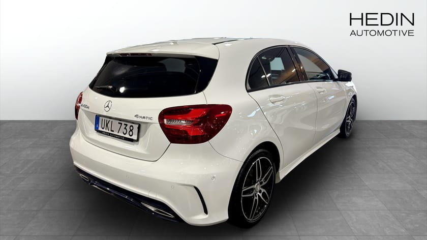 Bild 3 av Mercedes-Benz A 200 d 4MATIC AMG PAKET