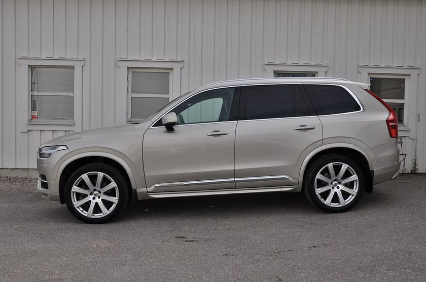 Bild 2 av Volvo XC90 7-seater D5 AWD Inscription HUD Pano 360° Luftfjädring