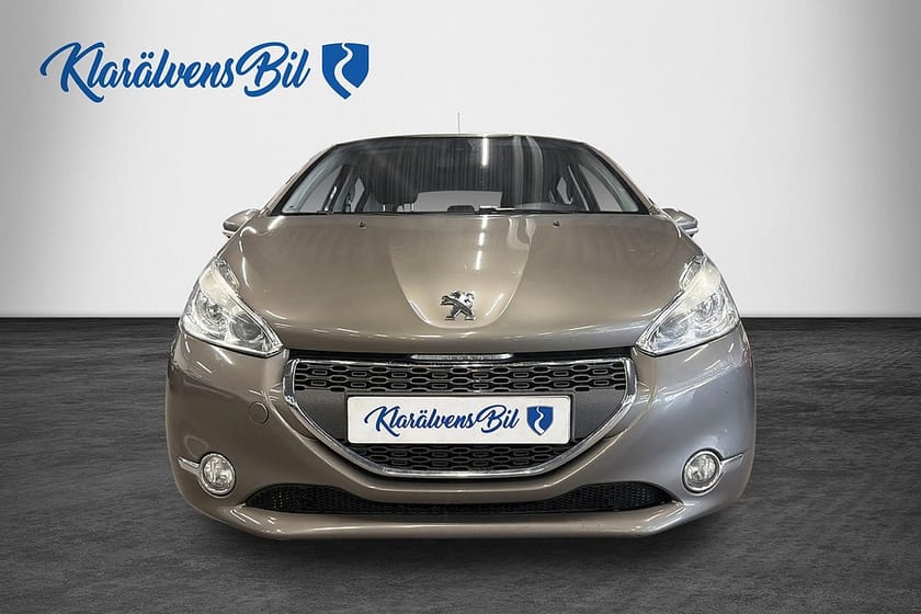 Bild 4 av Peugeot 208 5-dörrar 1.6 e-HDi 92 8v EGS (92hk) ACC Nybytt Kamrem