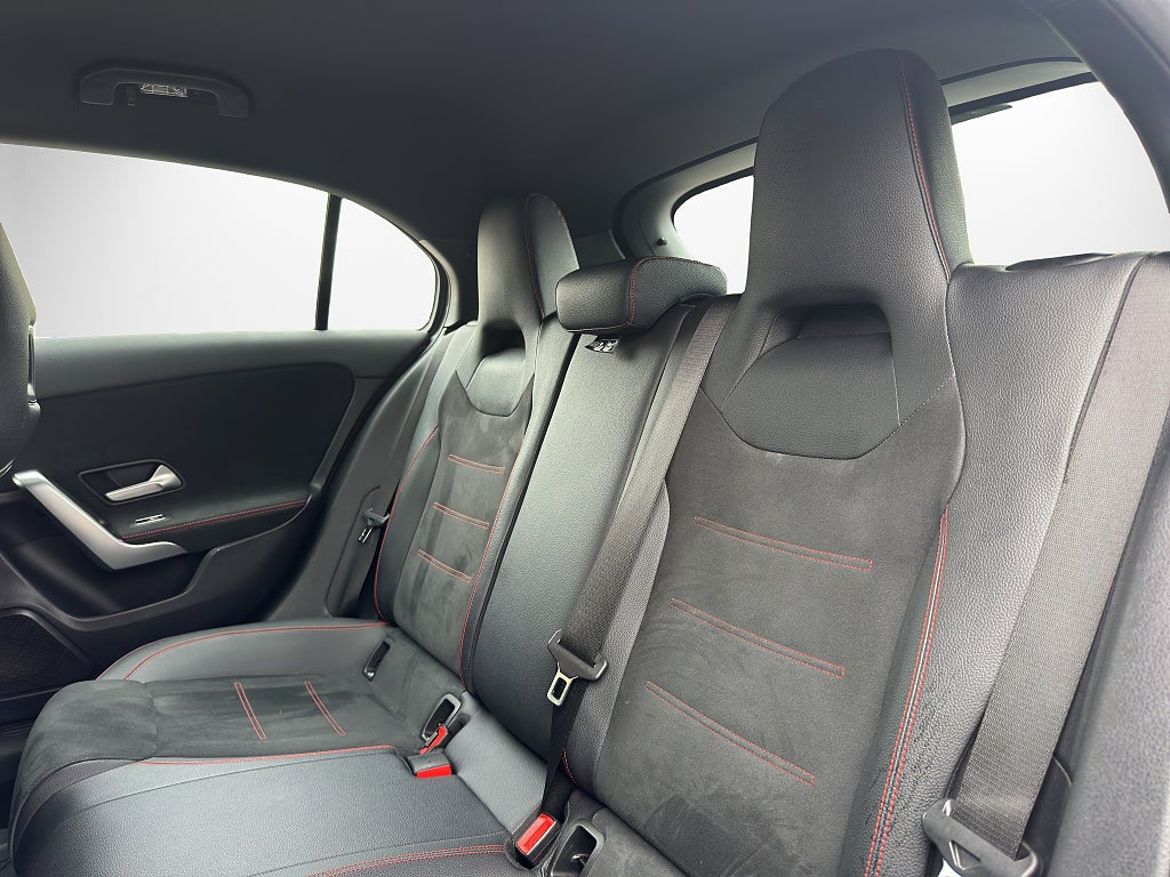 Mercedes-Benz A 180, bild 10 av 20