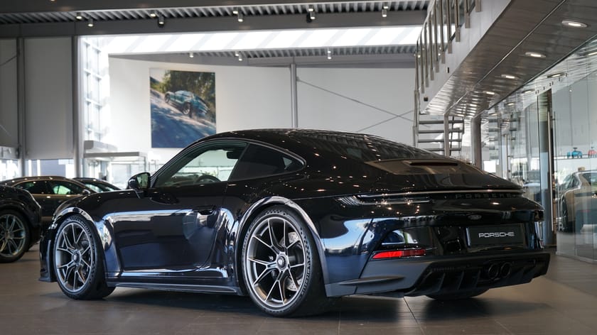Bild 2 av Porsche 911 GT3 Touring 992 PDK