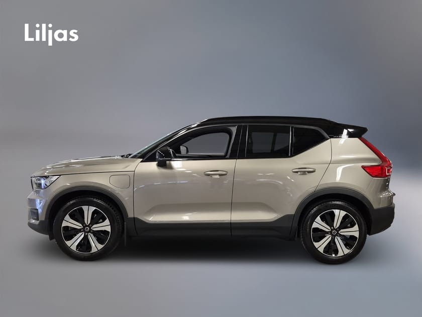 Bild 2 av Volvo XC40 Recharge T4 R-Design//HarmanKardon//Dragkrok//