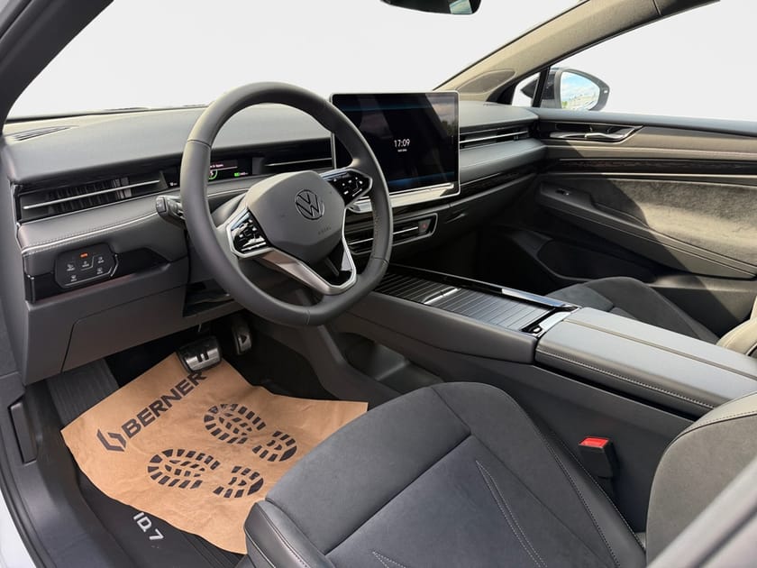 Bild 5 av Volkswagen ID.7 Pro 286hk SWE *Drag/360-Kamera/Keyless/P.Värm*