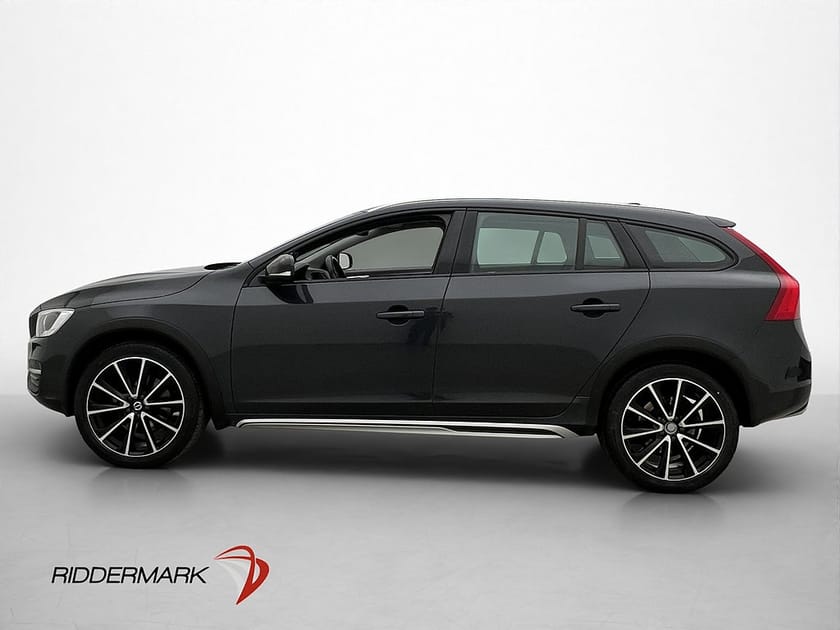 Bild 4 av Volvo V60 Cross Country AWD Classic Pro VOC D-Värmare Skinn