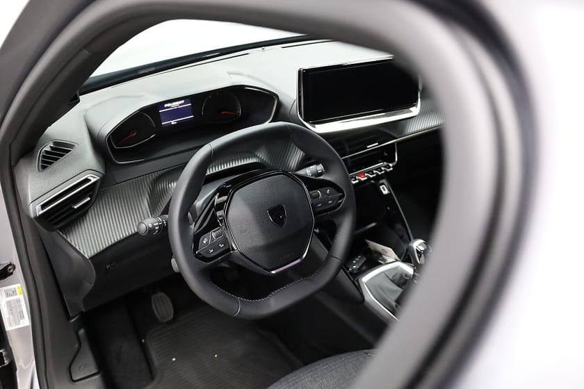 Bild 5 av Peugeot 2008 1.2 PureTech 100 Euro 6