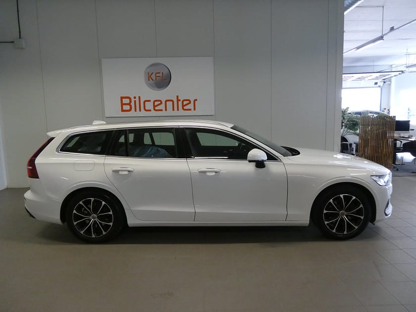 Bild 3 av Volvo V60 D4 *Ny Kamrem* Skinn-Värmare-kamera-Navi-Carplay-SoV