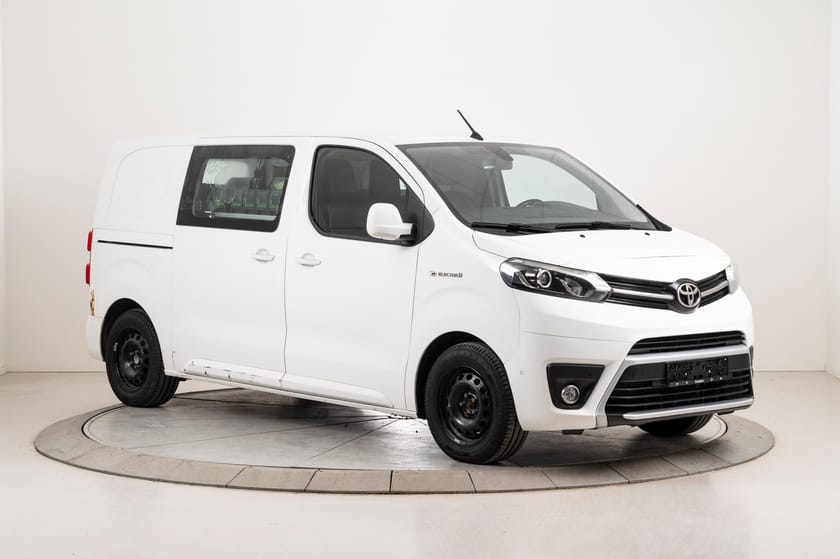 Bilde 2 av Toyota Proace Electric 75kWt Comfort L1H1 Auksjon! Les tekst!