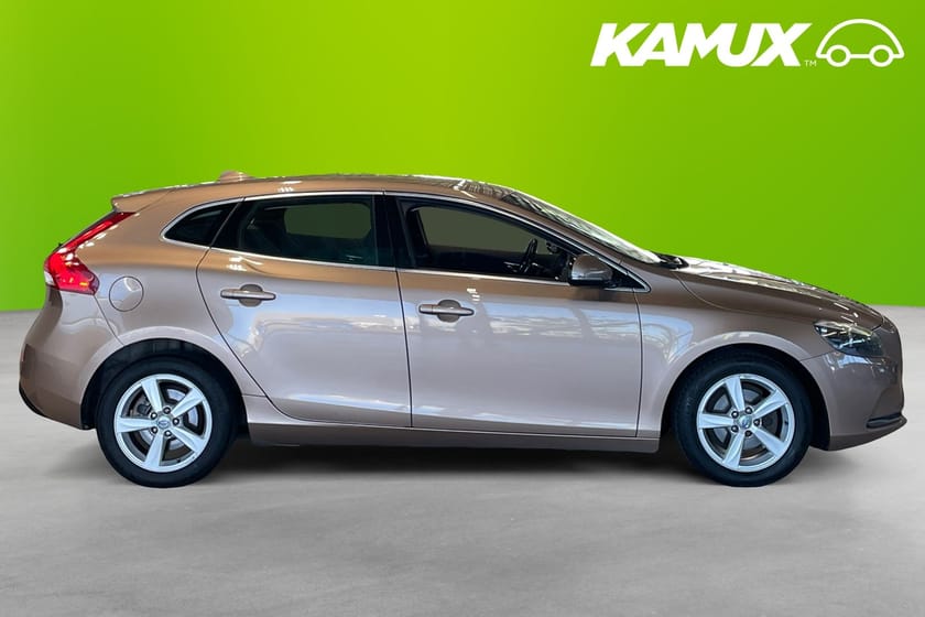 Bild 2 av Volvo V40 D2 Manuell 115 hk Nyservad Drag Värmare