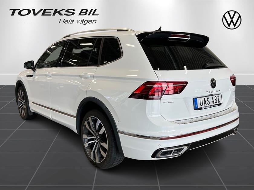 Bild 3 av Volkswagen Tiguan Allspace 7-sätes R-LINE 7-SITS 4MOTION PARKVÄRMARE