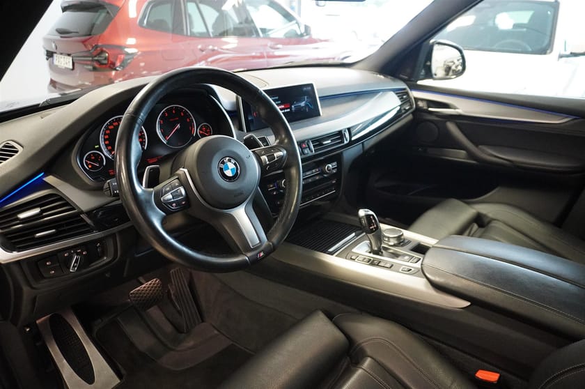 Bild 5 av BMW X5 xDrive40e M Sport HUD Drag H K Navi